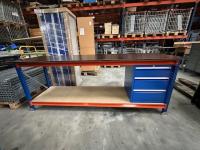 Table de travail avec caisson